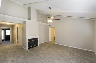 850 Auburn Dr in Lewisville, TX - Building Photo - Building Photo