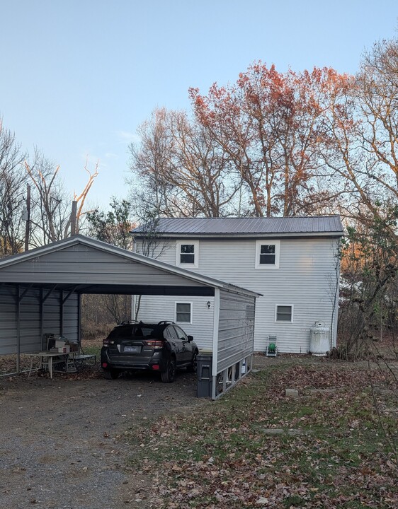 15 Orchard St in Mountain Top, PA - Building Photo