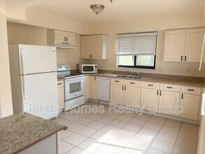 7738 Tamara Lee Ct in Ft. Myers, FL - Building Photo - Building Photo