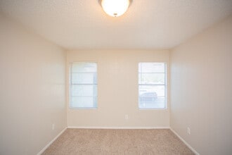 The Grove at Irving in Irving, TX - Building Photo - Interior Photo