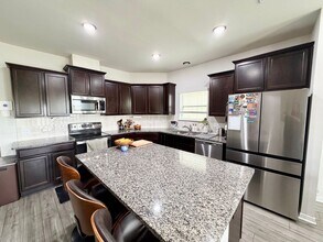 11204 Solar St in Lorena, TX - Building Photo - Building Photo