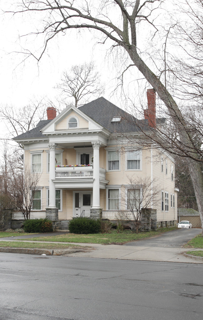 256 South St in Pittsfield, MA - Building Photo - Building Photo