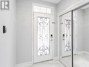 5453 Palmerston Crescent in Mississauga, ON - Building Photo - Building Photo