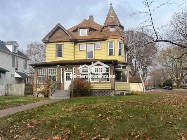 property at 1921 Carroll Ave