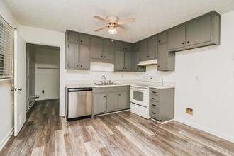 361 Morris Dr SE in Conyers, GA - Building Photo - Building Photo