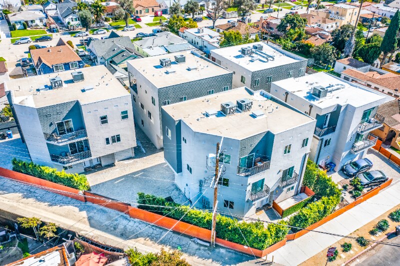 1818 Thurman Ave.-Unit -1818 in Los Angeles, CA - Building Photo