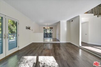 20001 Gypsy Ln in Los Angeles, CA - Building Photo - Building Photo