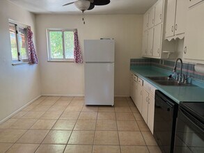 919 Manzano St NE in Albuquerque, NM - Building Photo - Building Photo