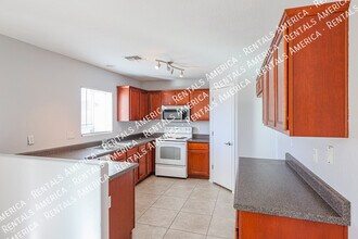 17747 W Ventura St in Surprise, AZ - Building Photo - Building Photo