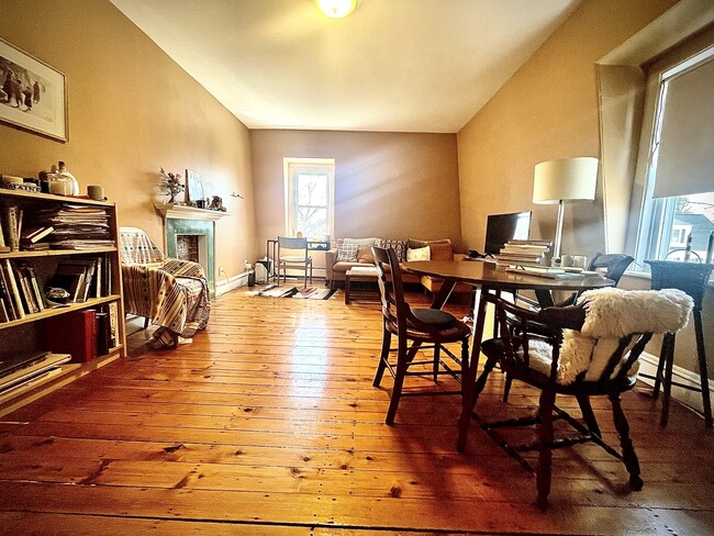 property at 14 Phillips St