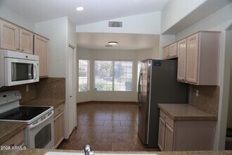 2228 E Aire Libre Ave in Phoenix, AZ - Building Photo - Building Photo