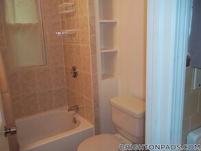 72 Antwerp St in Boston, MA - Building Photo - Building Photo