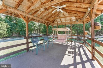 4236 Florida Ave in Newtown Square, PA - Foto de edificio - Building Photo