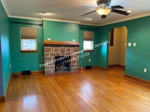 2103 McLean St in Aliquippa, PA - Foto de edificio - Building Photo