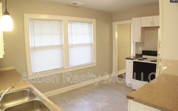 5342 Park Ave in Kansas City, MO - Building Photo - Building Photo