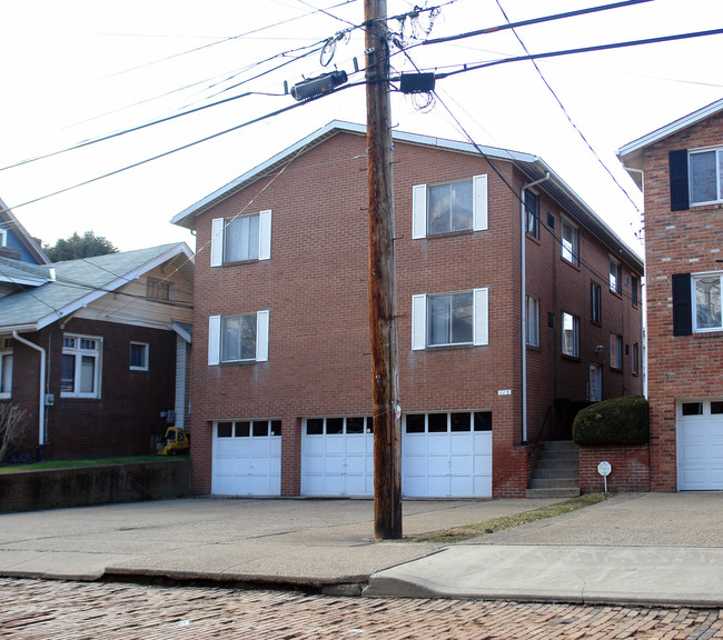 113 Lexington Ave in Pittsburgh, PA - Foto de edificio - Building Photo