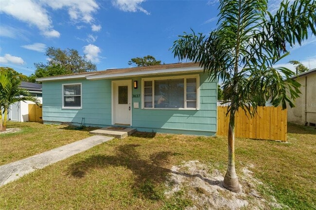 3637 39th St N in St. Petersburg, FL - Building Photo - Building Photo