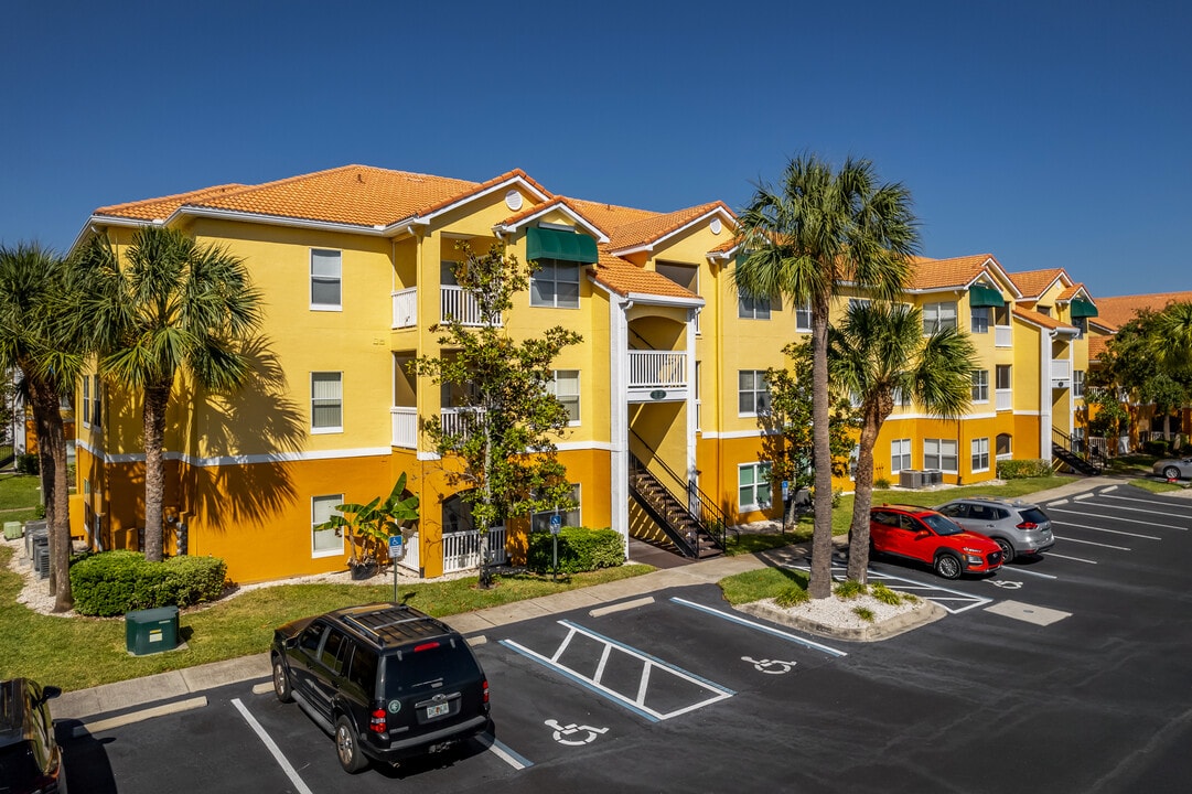Beachway in Seminole, FL - Building Photo