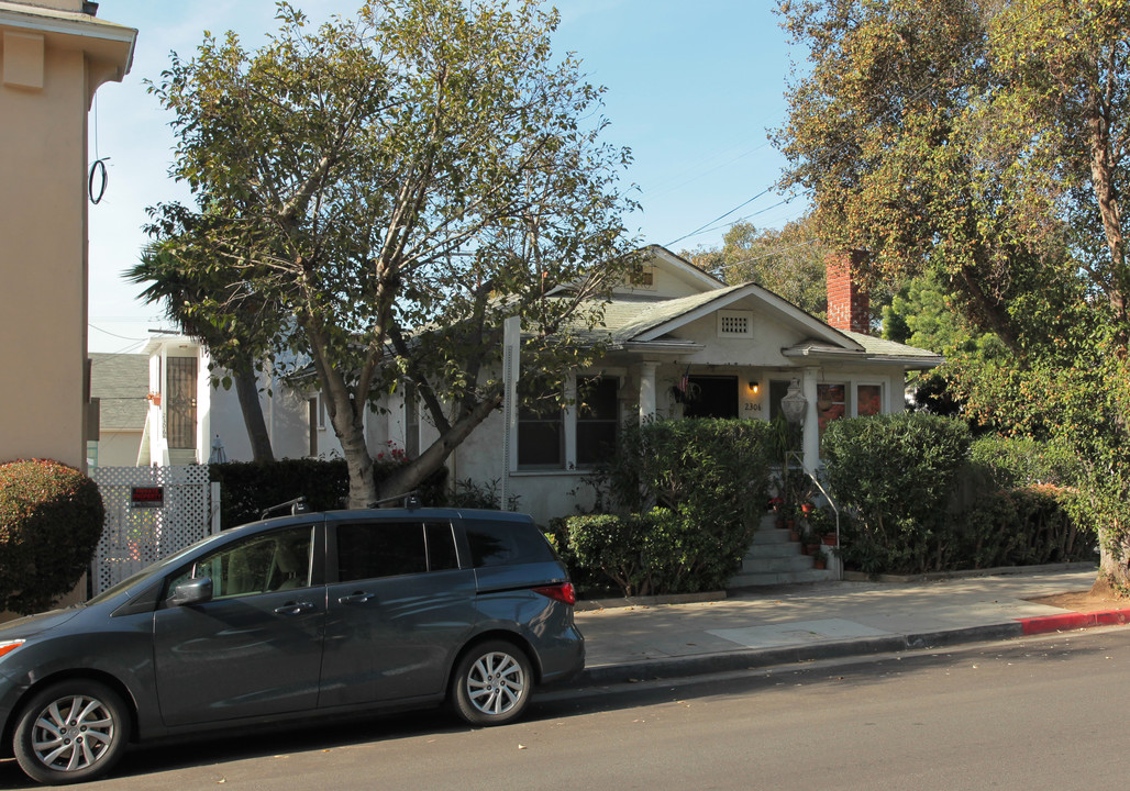 2306 3rd St in Santa Monica, CA - Foto de edificio