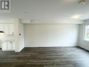 5 Hine Rd in Brantford, ON - Building Photo - Building Photo