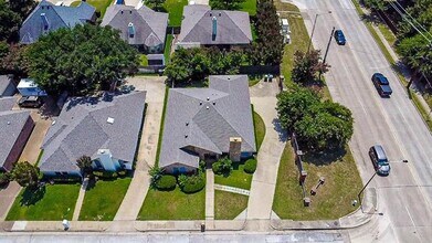 2416 Garden Park Ct in Arlington, TX - Building Photo - Building Photo