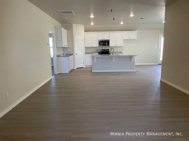 1349 Bajada St in Midland, TX - Foto de edificio - Building Photo