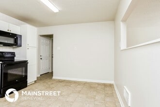 1455 Broadlawns Ln in St. Louis, MO - Building Photo - Building Photo