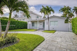 1239 Washington St in Hollywood, FL - Building Photo