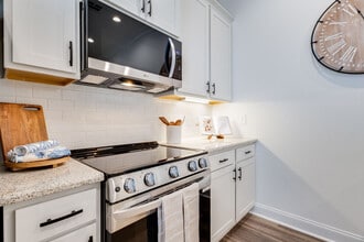 Trinity Villas in Lafayette, LA - Foto de edificio - Building Photo