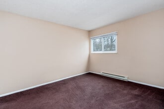 Pleasant View Apartments in Fredericktown, OH - Building Photo - Building Photo