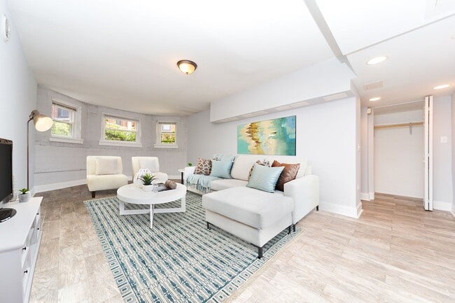 1445 W Balmoral Ave in Chicago, IL - Building Photo - Building Photo