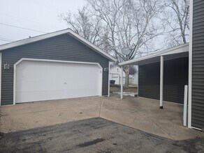 208 W 6th St, Unit 1 in Kaukauna, WI - Building Photo - Building Photo