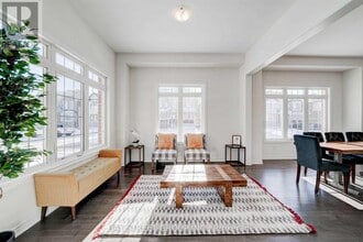 2 Valleo St in Georgina, ON - Building Photo - Building Photo