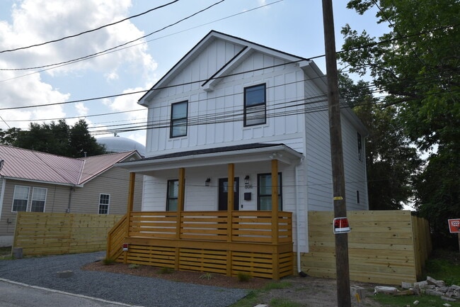 property at 806 Russell Aly
