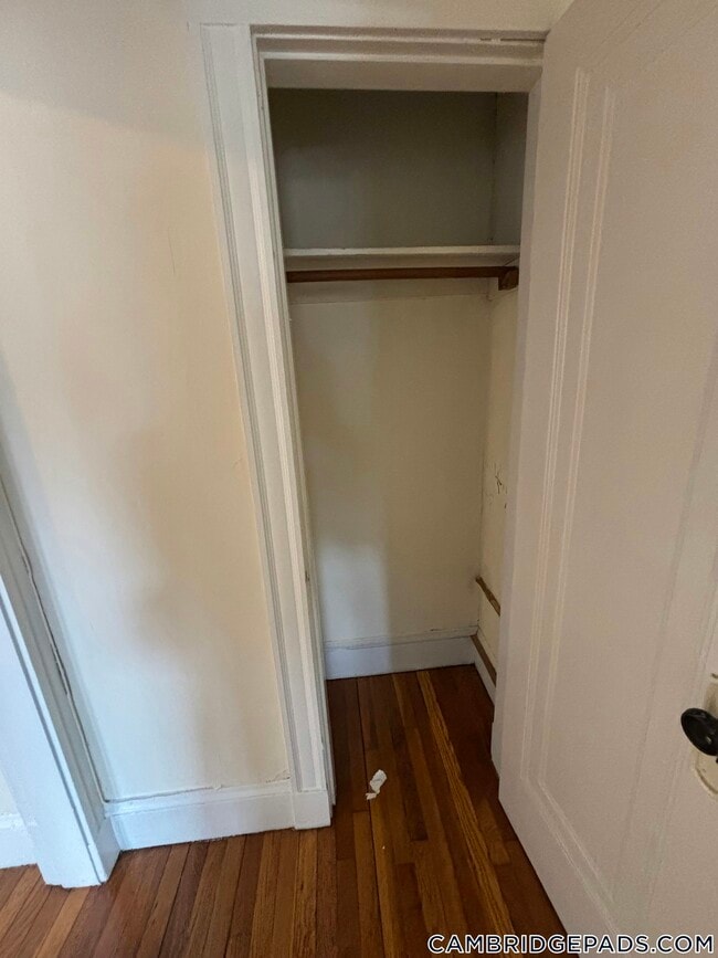 1622 Massachusetts Ave, Unit 7 in Cambridge, MA - Foto de edificio - Building Photo