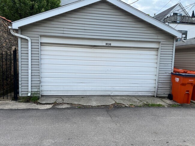 1030 W George in Chicago, IL - Building Photo - Building Photo