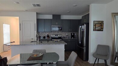 728 Stoney Pointe Cir in Davenport, FL - Building Photo - Building Photo