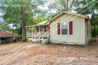 904 Cherry St in Talladega, AL - Building Photo - Building Photo