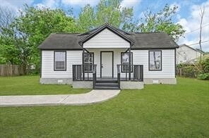 8924 Ferdinand St in Houston, TX - Building Photo