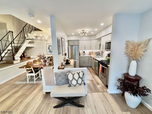 361 Claremont Ave in Montclair, NJ - Building Photo - Building Photo