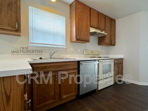 7202 Parklake Cir in Indianapolis, IN - Building Photo - Building Photo