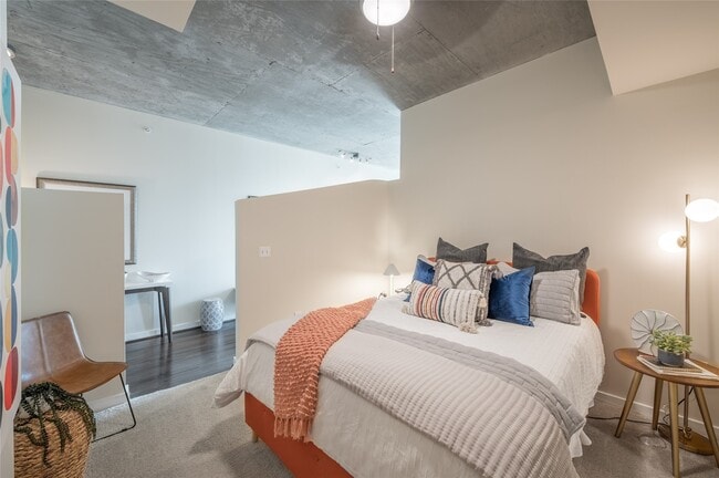 property at 5927 Almeda Rd