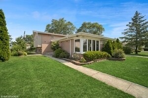 7618 Beckwith Rd in Morton Grove, IL - Foto de edificio