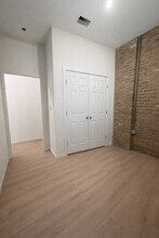 22-26 N Pulaski Rd in Chicago, IL - Foto de edificio - Building Photo