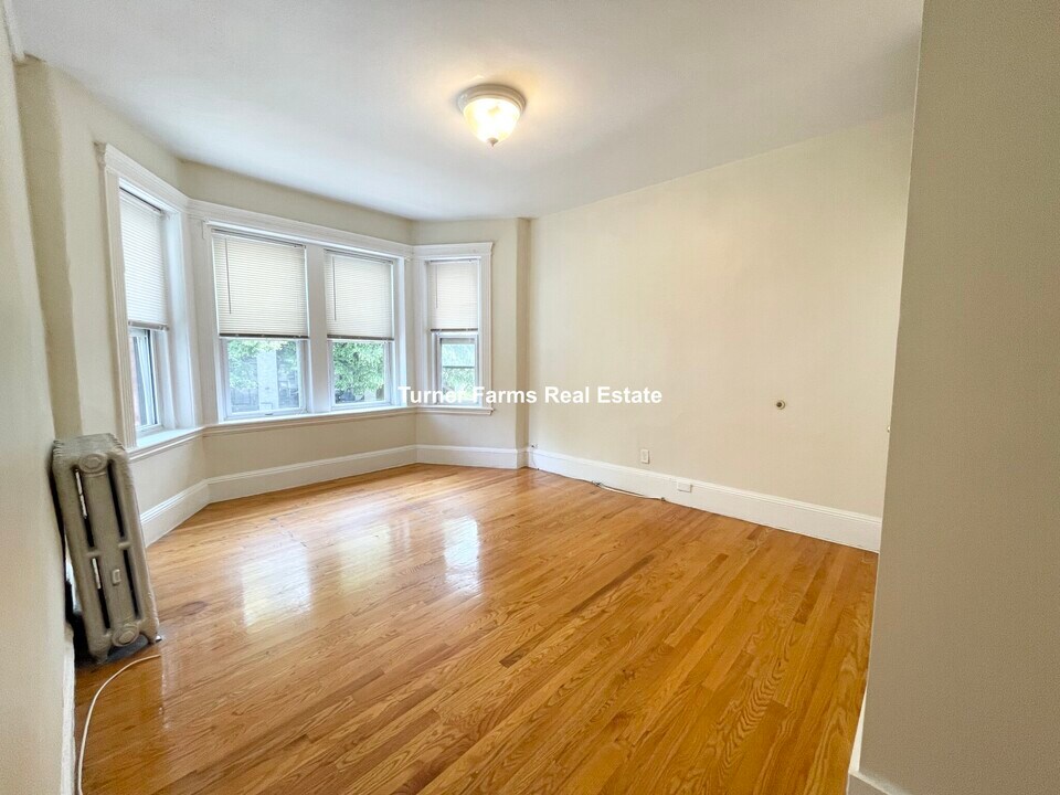 53 Hemenway St, Unit 7 in Boston, MA - Building Photo