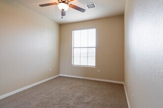 Edgerock Residential Townhomes in El Paso, TX - Building Photo - Interior Photo