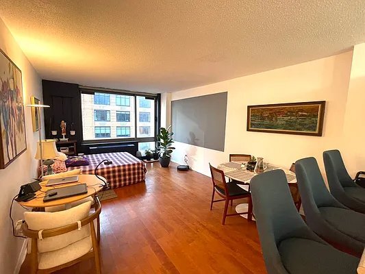 2 S End Ave in New York, NY - Building Photo - Building Photo