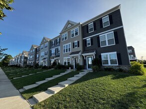 1853 Sag Harbor Ln in Fredericksburg, VA - Building Photo - Building Photo