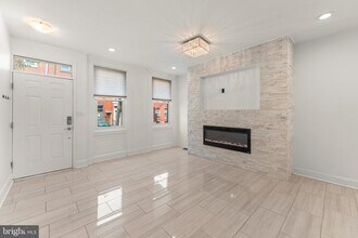 1529 N Lawrence St in Philadelphia, PA - Building Photo - Building Photo