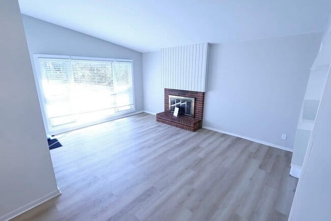 1859 Delia Ave in Akron, OH - Building Photo - Building Photo